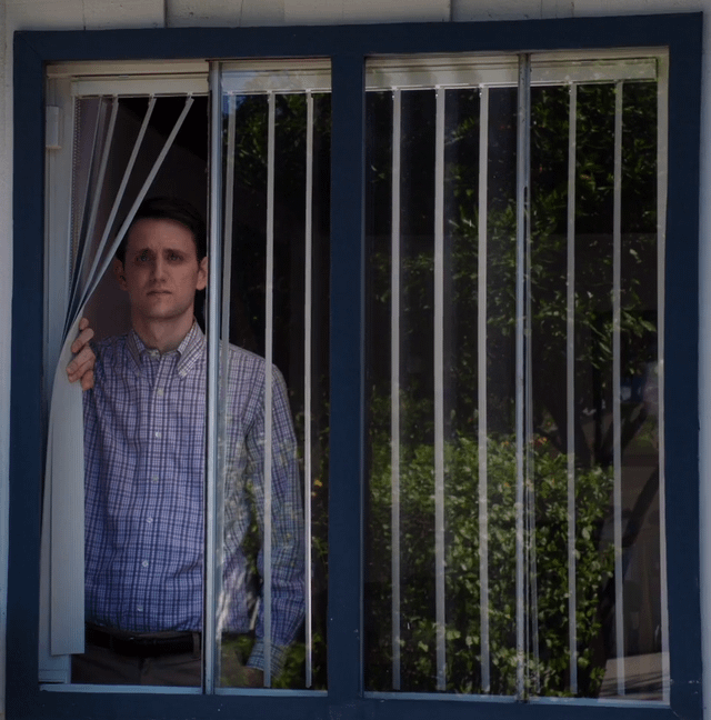 PsBattle: Jared looking out the window. [Silicon Valley, S03E10] :  r/photoshopbattles