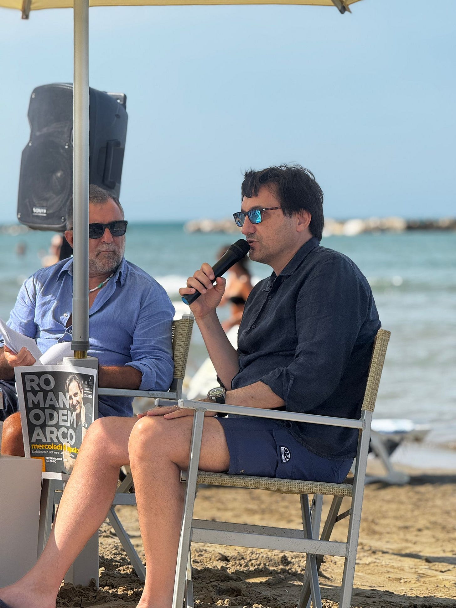 Potrebbe essere un'immagine raffigurante 1 persona e testo