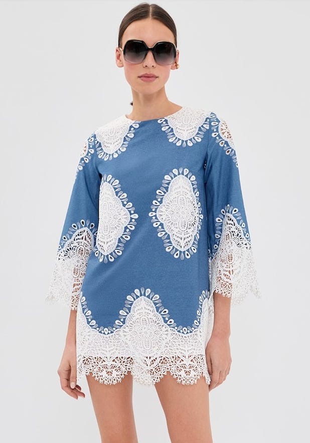 Book Update, This Week's Outfits and Finds