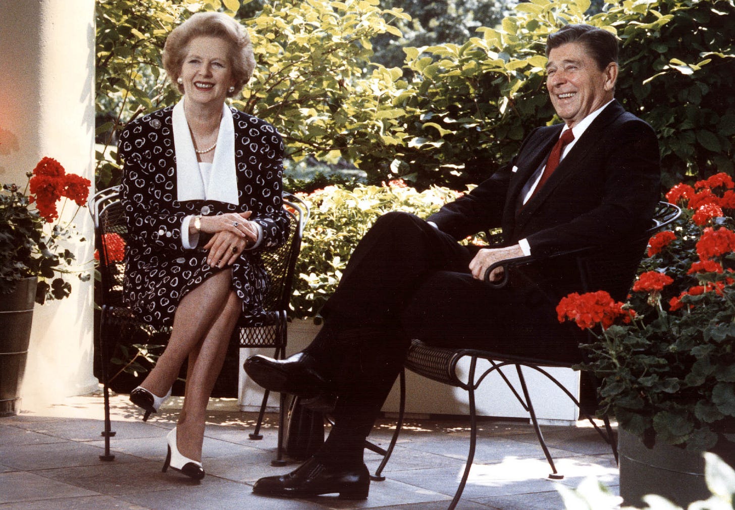 Falklands War Caused Rare Friction for Thatcher and Reagan - The New York  Times