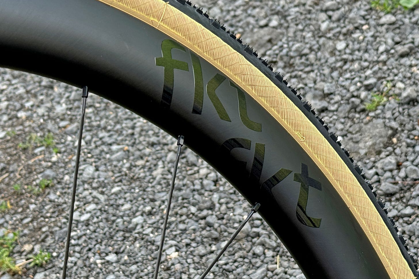 Parcours FKT Gravel Wheels Are Most Aero with 40mm Panaracer Gravel King X1  Tires - Bikerumor
