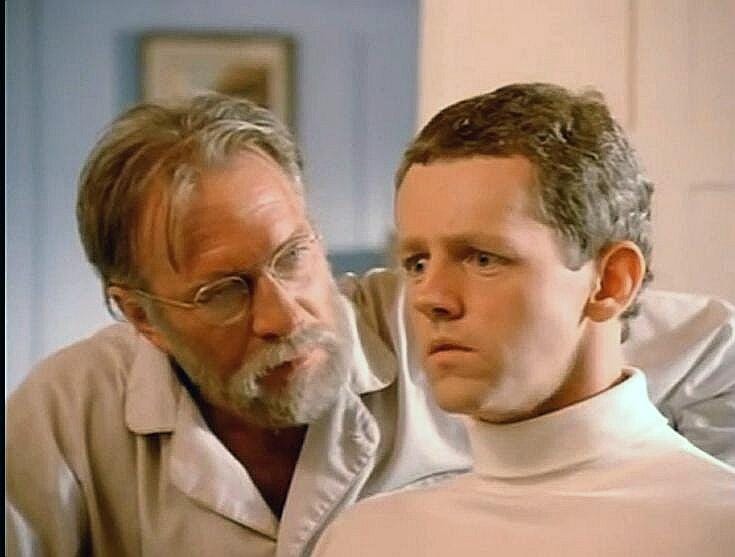 David Morse as a robot in Prototype