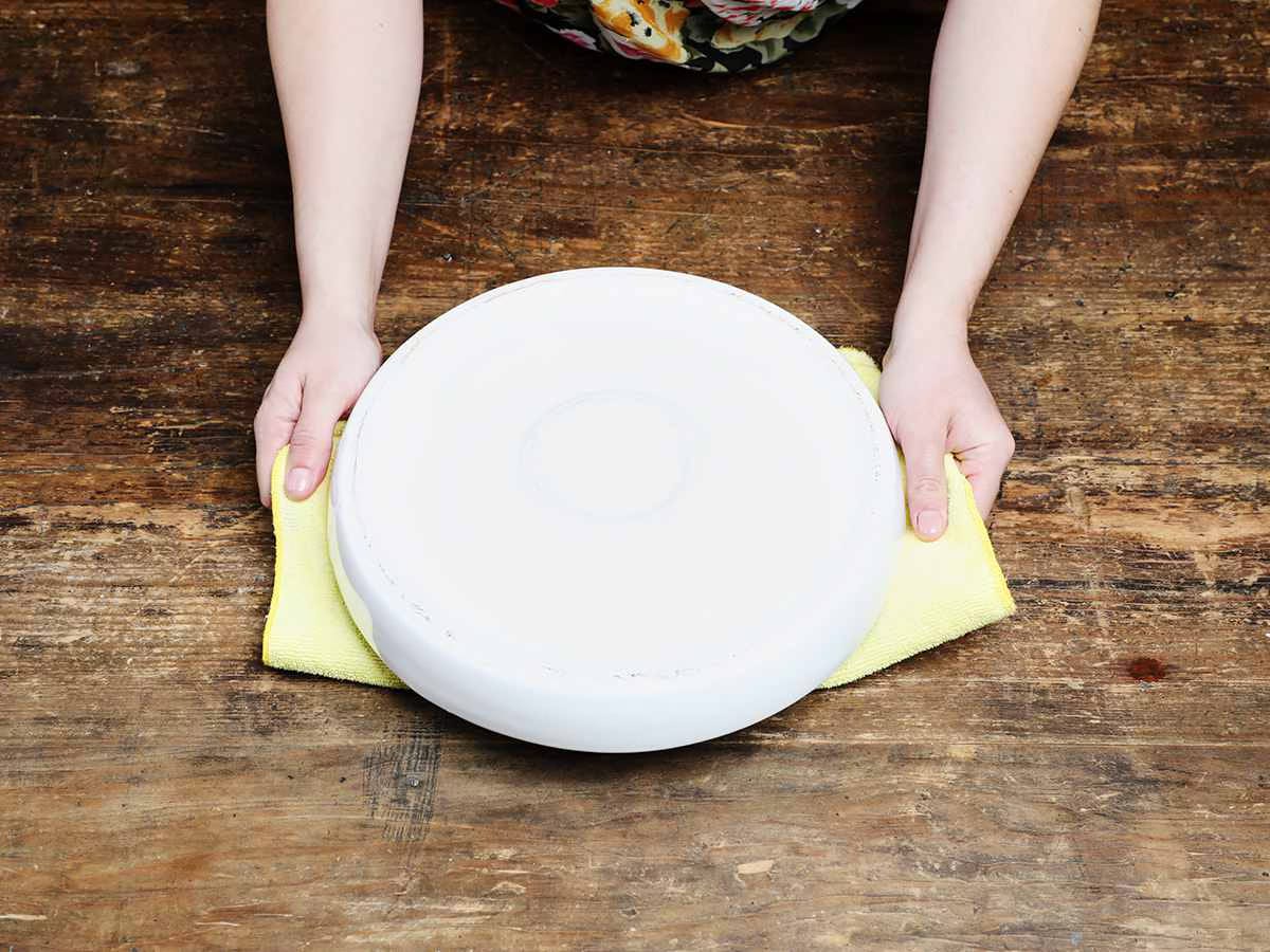 inverting flan onto serving dish inverting flan onto serving dish