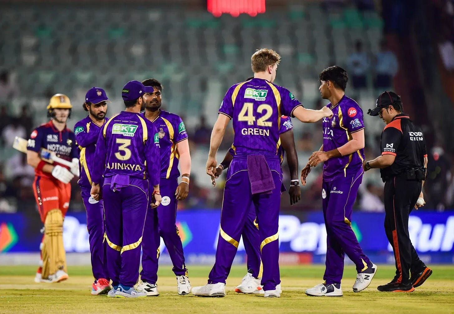 Mustafizur on fire again! Dubai crush Abu Dhabi by 83 runs in ILT20
