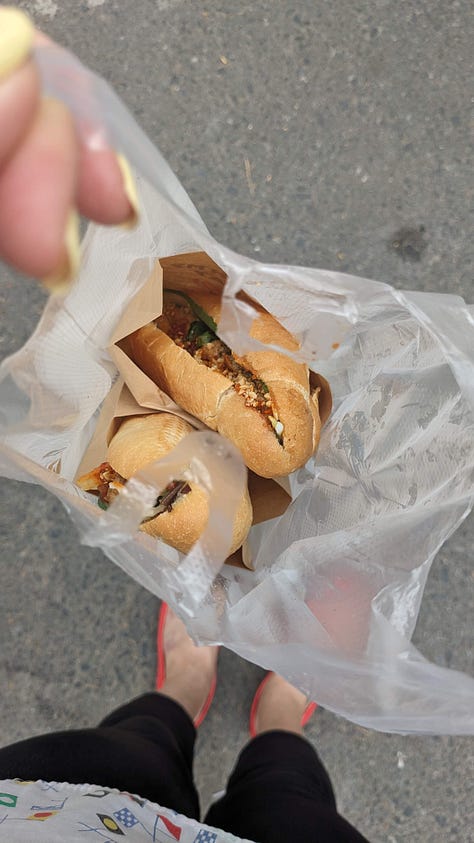 more, more, more bánh mì <3