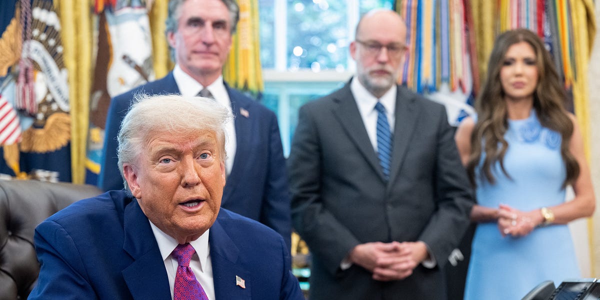 Trump Allies Push Shutdown Amid Thousands of Layoffs