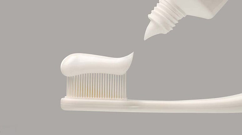 heavy metals everyday toothpaste threaten health