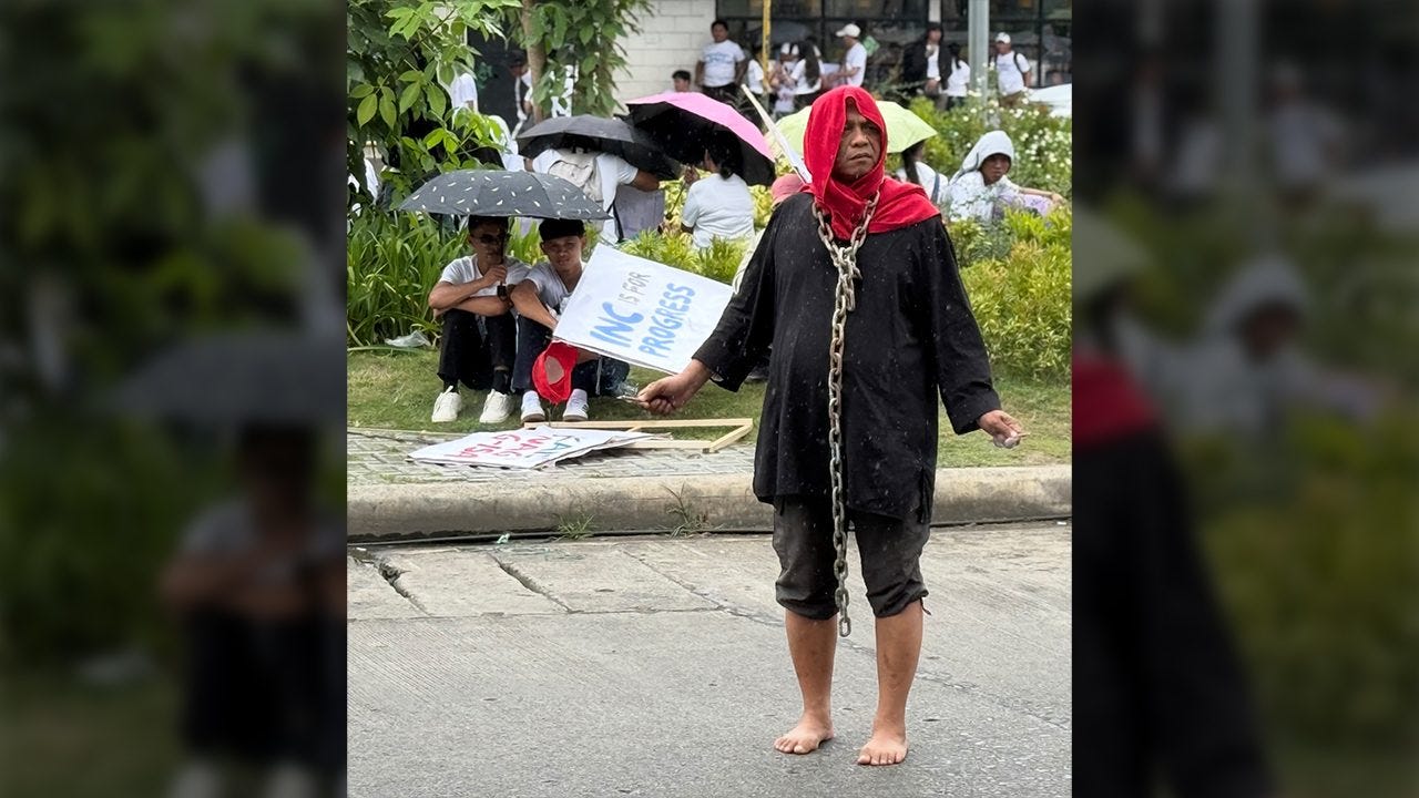 Police collar Cagayan de Oro artist for silent protest against INC rally