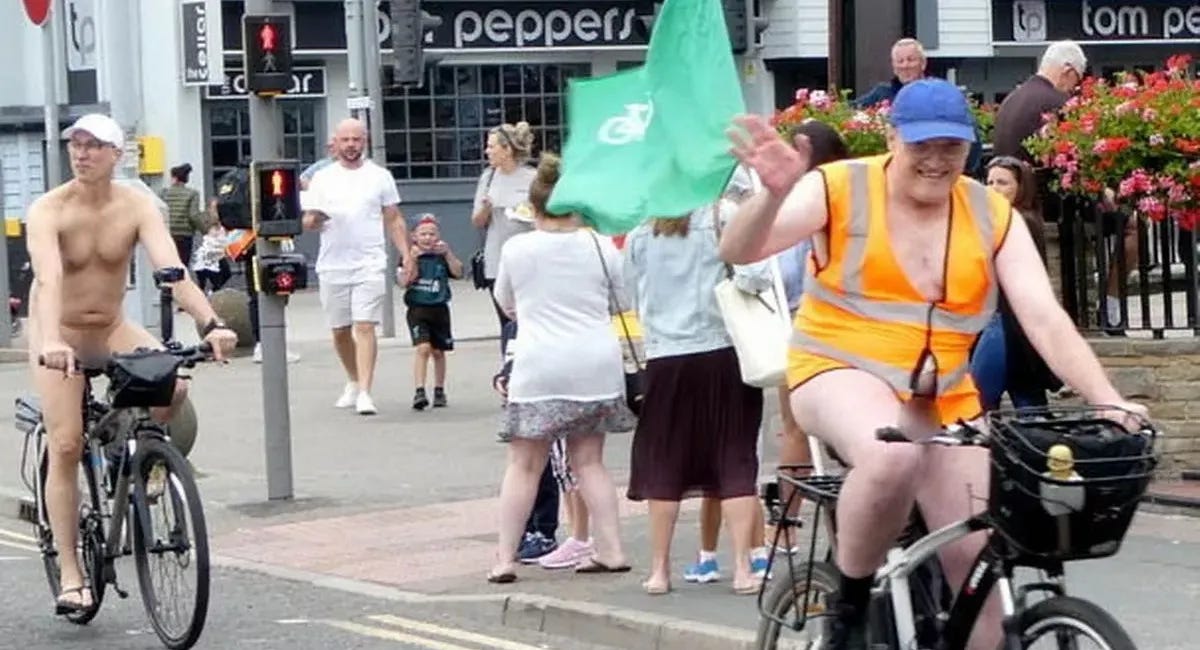 News of the Nude, Dec. 2025