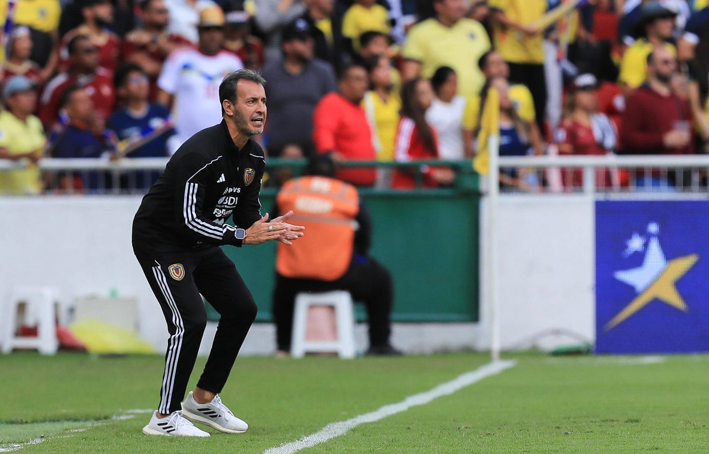 “Una falta de respeto”: críticas a declaraciones de Bocha Batista sobre el fútbol venezolano “Una falta de respeto”: críticas a declaraciones de Bocha Batista sobre el fútbol venezolano