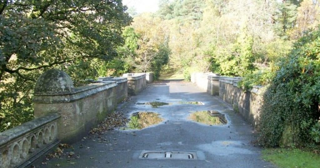 Overtoun Bridge courtesy of Lairich Rig Overtoun Bridge courtesy of Lairich Rig