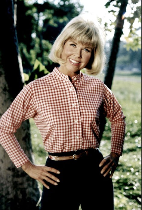 doris day, triple threat, classic actress, beautiful blonde, old hollywood, golden era, dancer, vintage entertainer, rock hudson, james garner, americas sweetheart