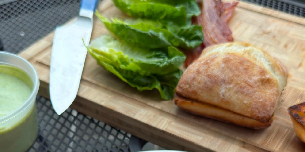 BLT w/ Basil Aioli