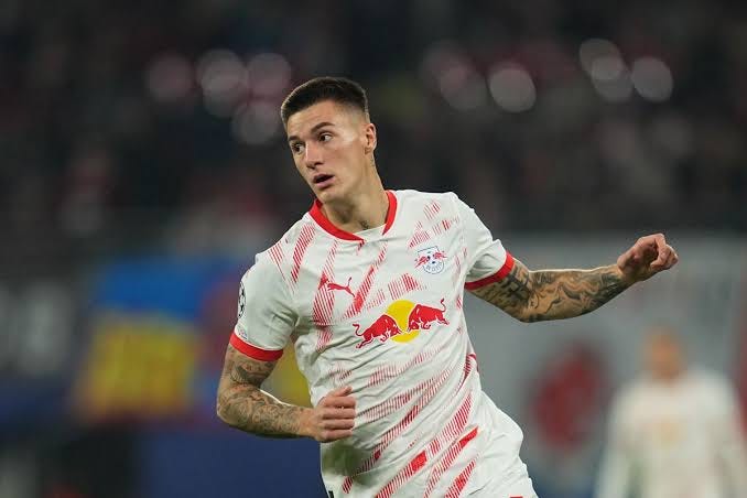 Daily Schmankerl: Bayern Munich interested in RB Leipzig’s Benjamin Šeško?;  FC Barcelona in debt to more clubs than just Bayern Munich; Bayern Munich  still eyeing AC Milan’s Theo Hernandez?; Manchester United scoping PSG  attacker?; & MORE! - Bavarian Football Works Daily Schmankerl: Bayern Munich interested in RB Leipzig’s Benjamin Šeško?;  FC Barcelona in debt to more clubs than just Bayern Munich; Bayern Munich  still eyeing AC Milan’s Theo Hernandez?; Manchester United scoping PSG  attacker?; & MORE! - Bavarian Football Works