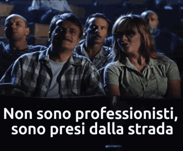 Veri Interisti Professionisti GIF - Veri Interisti Professionisti Strada -  Discover & Share GIFs