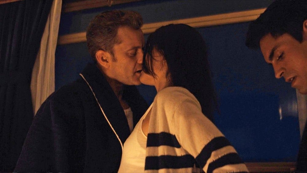 Doctor Odyssey Recap: Joshua Jackson's Max Has Threesome With Nurses | Us  Weekly