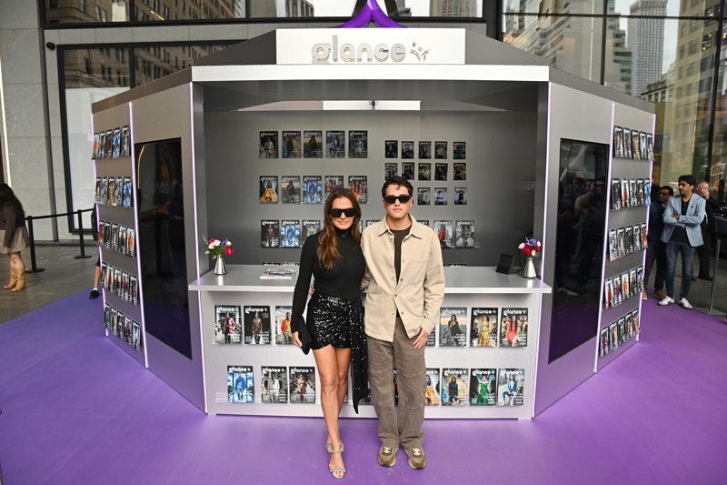 Glance AI Fashion Newsstand