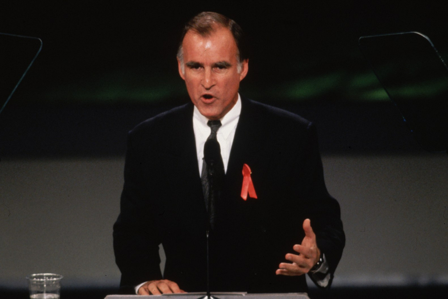 Jerry Brown: The Outsider