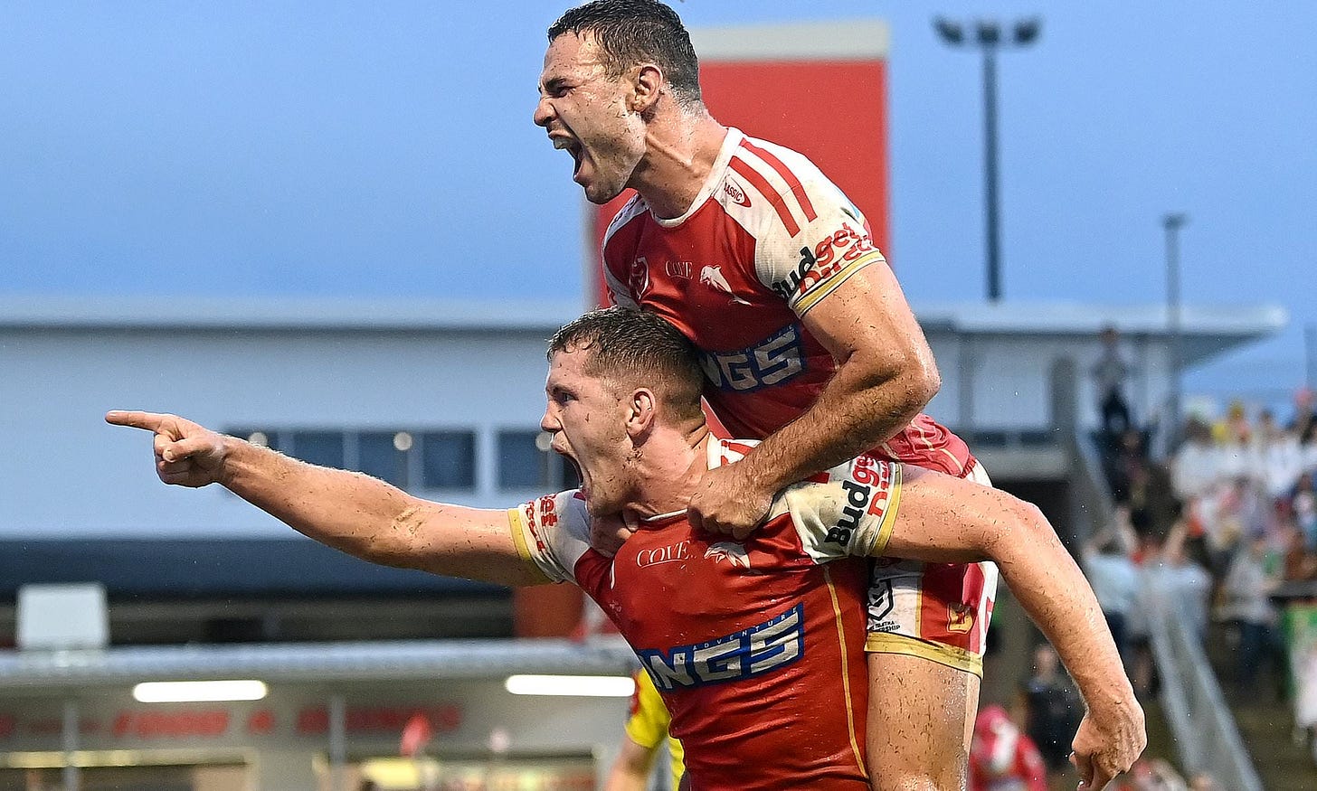 Dolphins 20-14 Raiders: NRL newcomers win AGAIN as they beat Canberra  thanks to Hamiso Tabuai-Fidow | Daily Mail Online