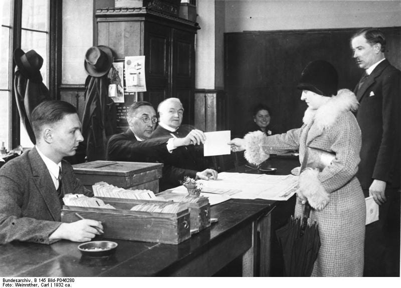 Die Weimarer Verfassung - Weimarer Republik | Zeitklicks Die Weimarer Verfassung - Weimarer Republik | Zeitklicks