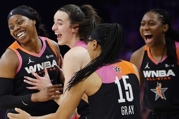 Caitlin Clark Says WNBA Should Advocate For Black Women More - Yahoo Sports