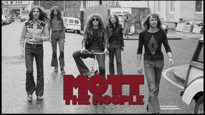 Mott The Hoople - All the Young Dudes 1972 HQ - YouTube