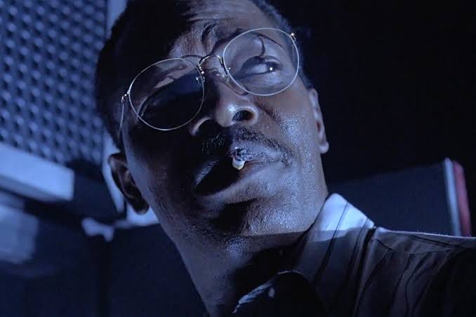 Jurassic Park: Origin of "Hold on to Your Butts" Line Jurassic Park: Origin of "Hold on to Your Butts" Line