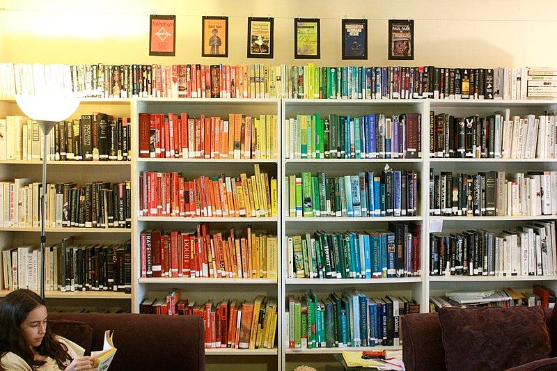 File:Rainbow of Books (Explore ^86). - Flickr - mind on fire.jpg