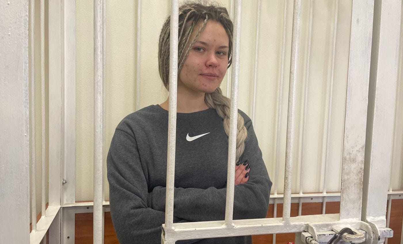 Чужие донаты, поездка в Украину и показания сестры. Что можно узнать из  последнего слова Надин Гейслер о деле, по которому ей дали 22 года