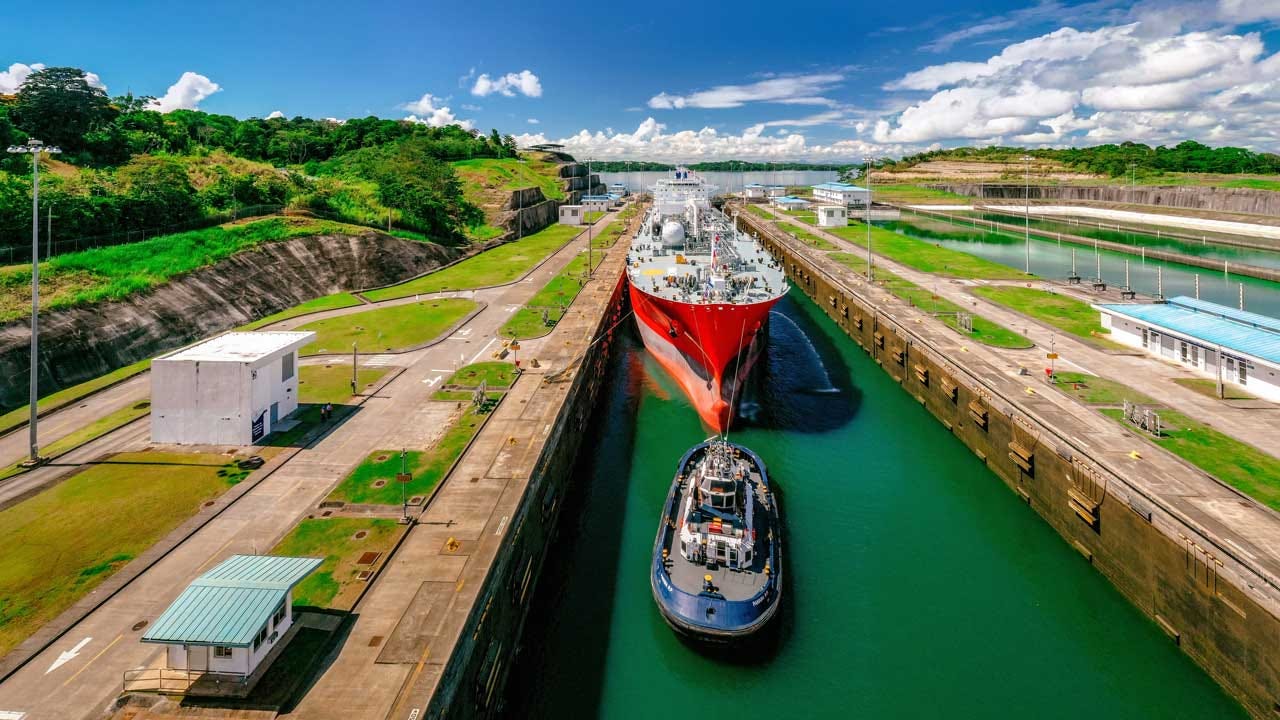 El Canal de Panamá enfrenta una gran demanda de buques - Autoridad del Canal  de Panamá