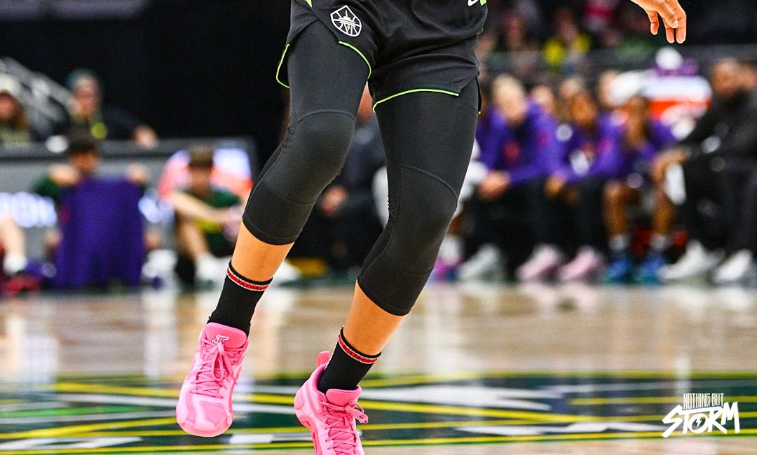 Mercury Outlast Storm 85-82