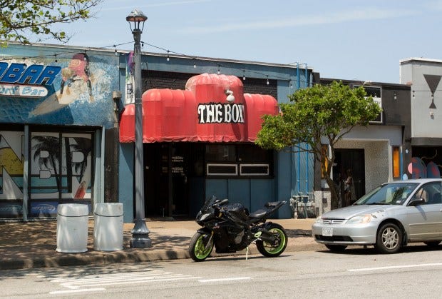 Virginia Beach officer said nothing to Donovon Lynch before shooting and killing him, witness says – The Virginian-Pilot Virginia Beach officer said nothing to Donovon Lynch before shooting and killing him, witness says – The Virginian-Pilot