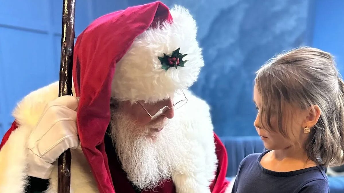 Santa walks into an Irish pub