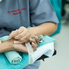 Arterial lines for shock: harms exceed benefits (EVERDAC trial)