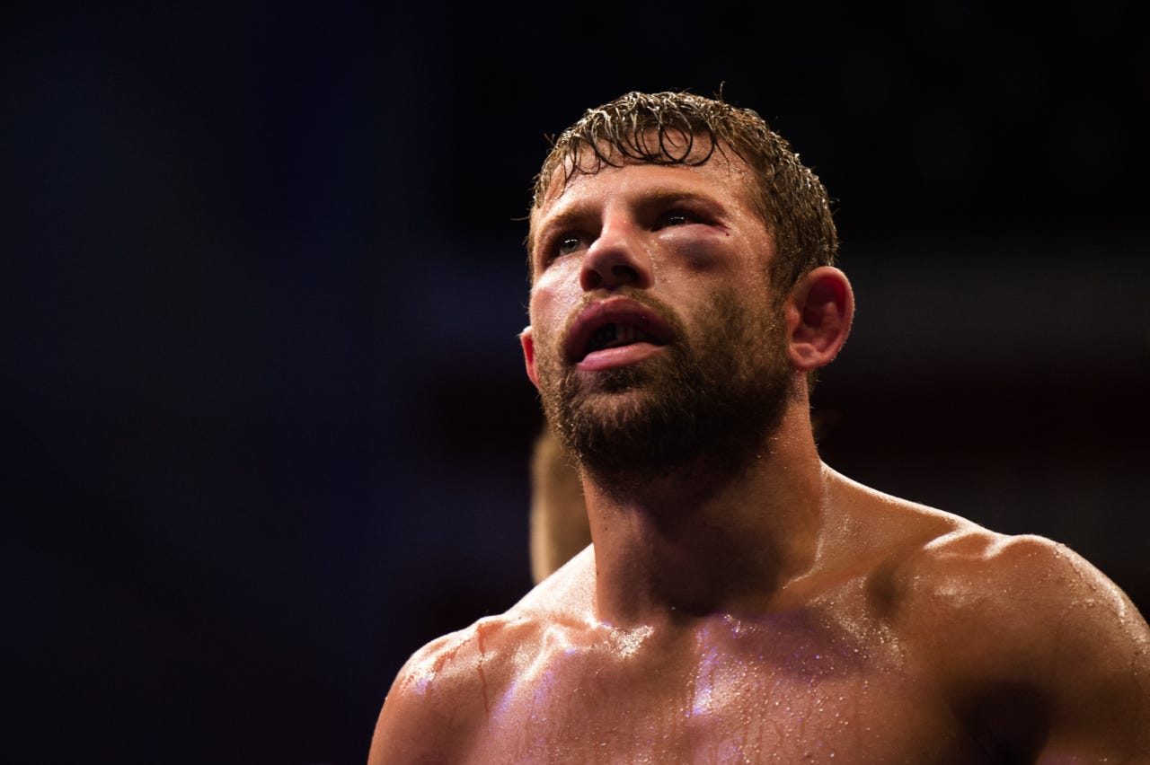 Photo: U.S. Air Force/Tristan Biese / Wikimedia Commons (Public domain) JOINT BASE LANGLEY-EUSTIS - Shaun Spath, featherweight fighter, walks out of the octagon after a live broadcast Legacy Fighting Alliance mixed martial arts fight at Joint Base Langley-Eustis, Virginia, July 27, 2018. Spath lost his fight against Ahme