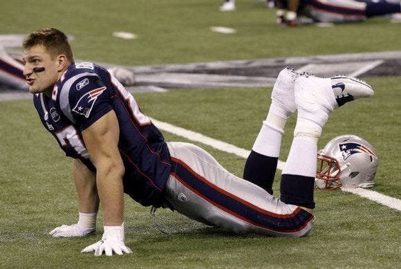 rob gronkowski bulge most overrated nfl players 2014 images rob gronkowski bulge most overrated nfl players 2014 images