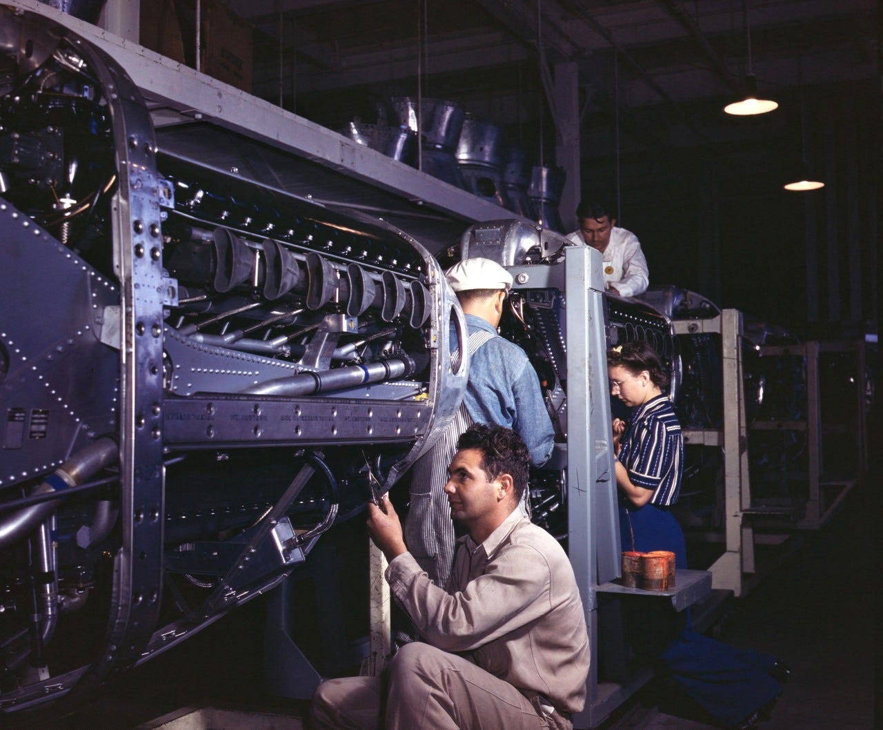 Workers assembling motors for P-51 fighter planes, Inglewood, Calif. Workers assembling motors for P-51 fighter planes, Inglewood, Calif.