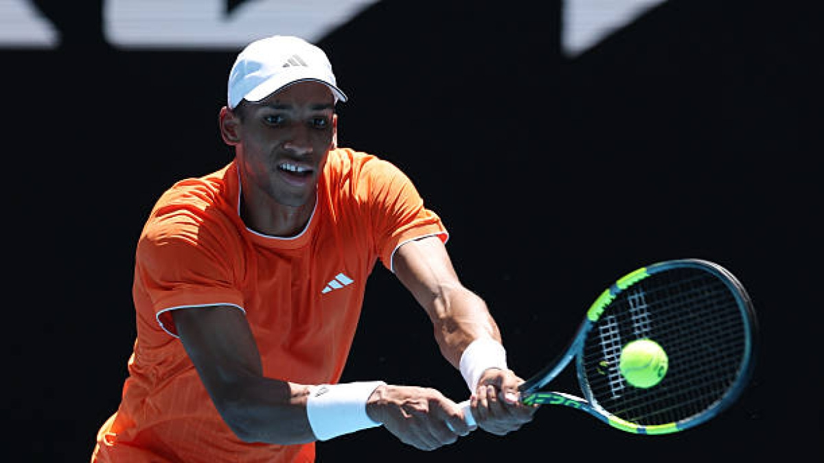 Auger-Aliassime explica al detalle los motivos de su retirada hoy en  Australia | Puntodebreak.com