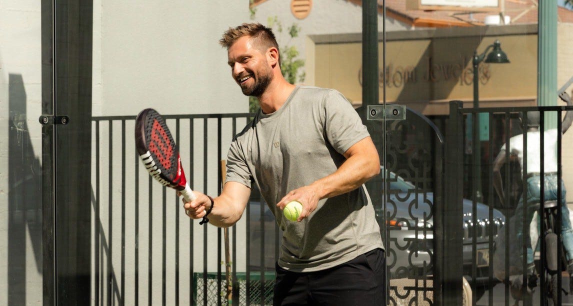 Rene Lewicki playing padel Rene Lewicki playing padel