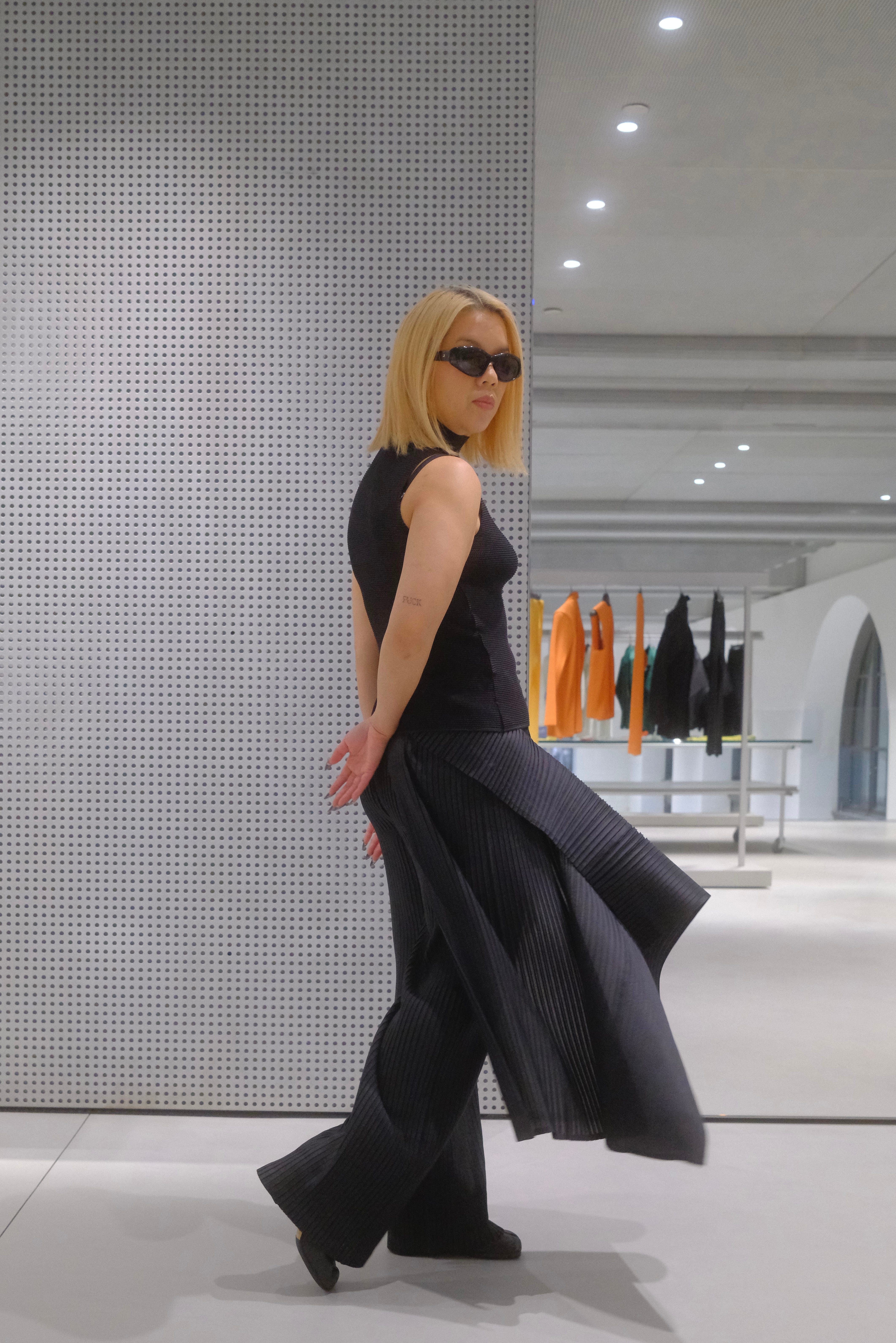 ISSEY MIYAKE FLUTTERING PANTS ISSEY MIYAKE JAPAN. PLEATS PLEASE 