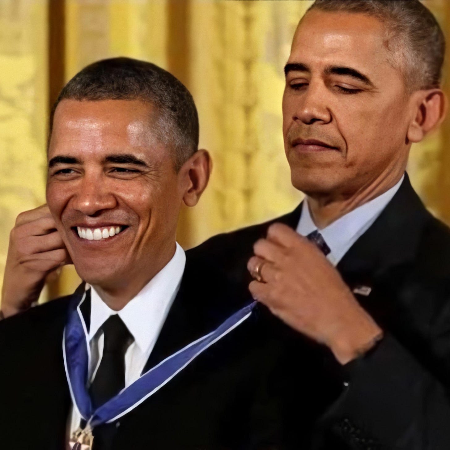 Obama giving himself an award. (5120x2880px) : r/MemeRestoration