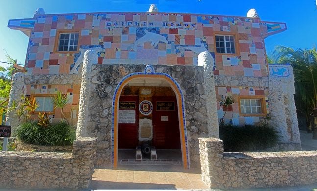 photo of Dolphin House