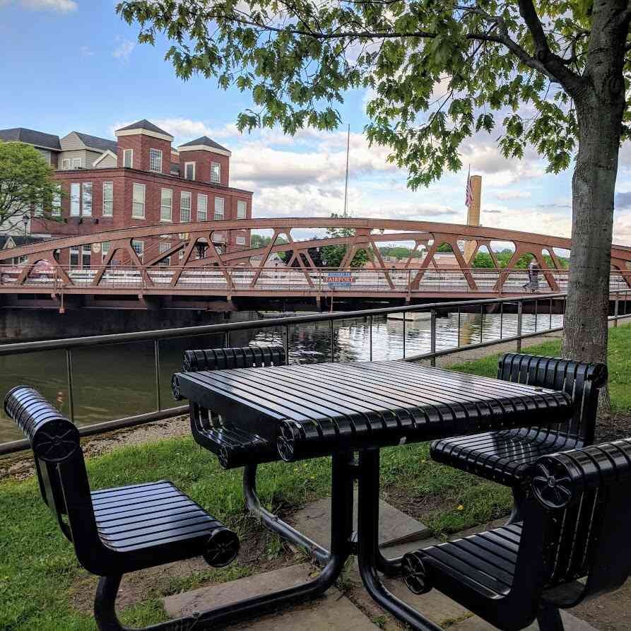 perfect picnic spot kennelley park fairport