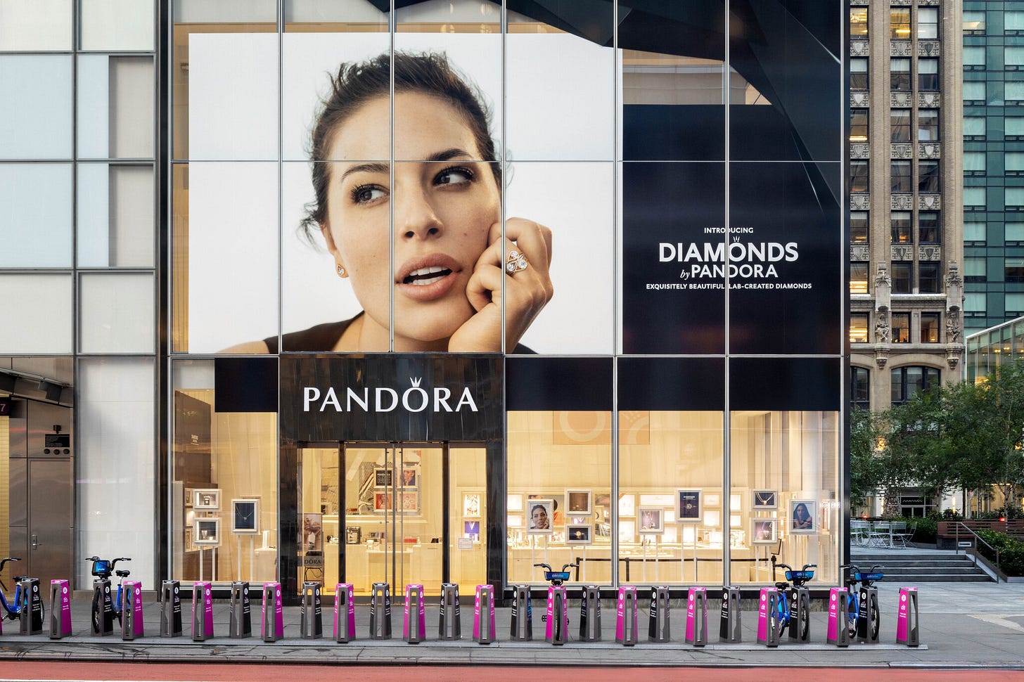 Pandora's New Collection: No Charms - The New York Times