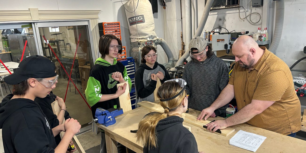 Construire et se construire : nouvelle initiative en persévérance scolaire
