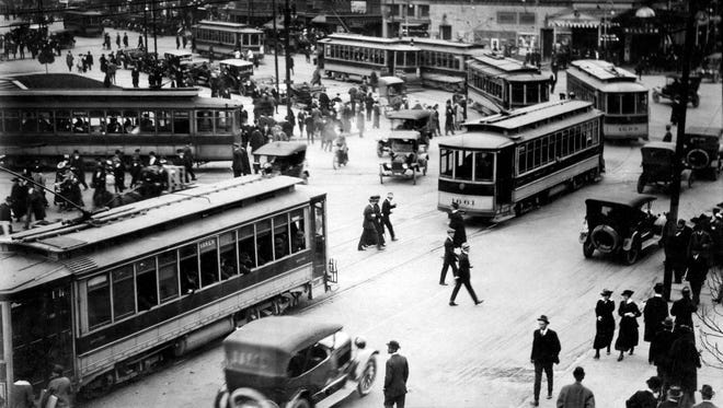 Streetcars were the dominant form of  transportation in downtown Detroit in 1917.