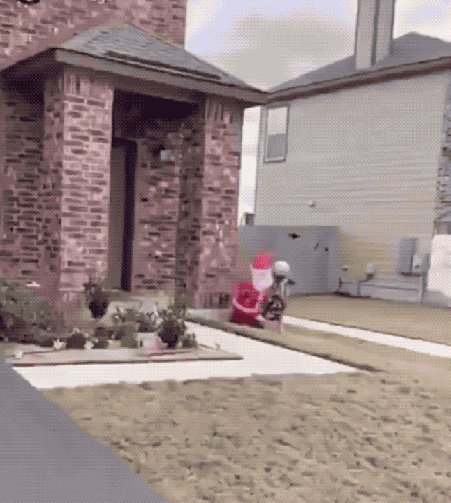 When Santa under-delivers; or doesn't at all - Credit: Reddit/u/mandarancza When Santa under-delivers; or doesn't at all - Credit: Reddit/u/mandarancza