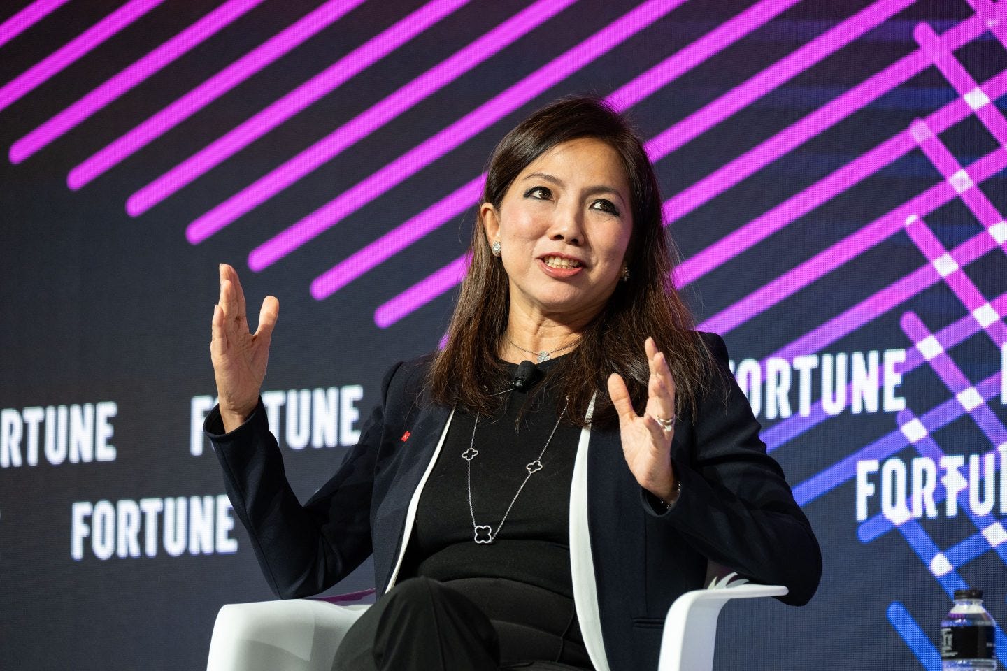 DBS's next CEO will be Tan Su Shan, the first woman to lead Southeast Asia's largest bank | Fortune Asia DBS's next CEO will be Tan Su Shan, the first woman to lead Southeast Asia's largest bank | Fortune Asia