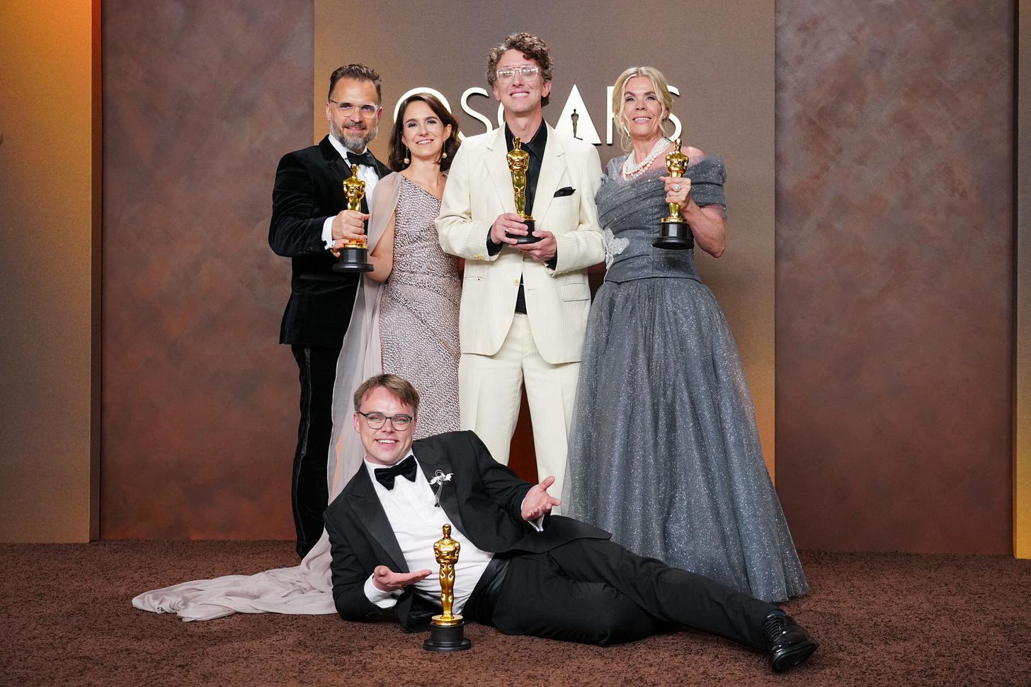 Mr. Nobody Against Putin' wins best documentary feature Oscar for teacher who opposed Ukraine war | Nation & World | foxillinois.com Mr. Nobody Against Putin' wins best documentary feature Oscar for teacher who opposed Ukraine war | Nation & World | foxillinois.com