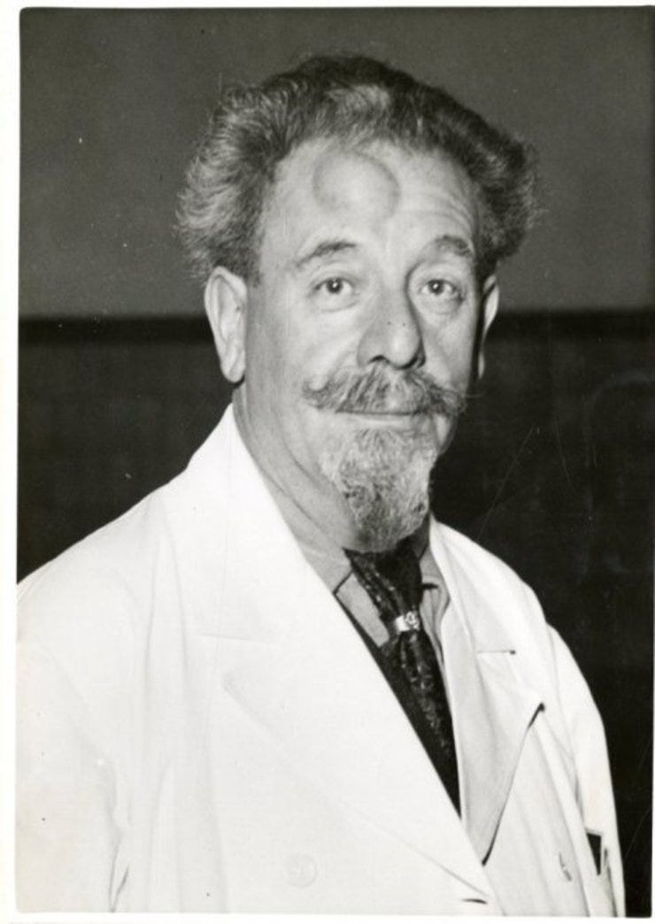 Frans Helfferich bij zijn afscheid van de Akademie in Den Haag (18-2-1936) bron: Polygoon / Haagse Beeldbank Frans Helfferich bij zijn afscheid van de Akademie in Den Haag (18-2-1936) bron: Polygoon / Haagse Beeldbank